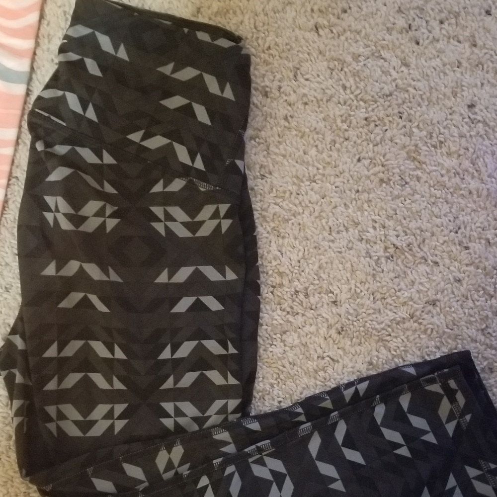 Old Navy caprice leggings, small